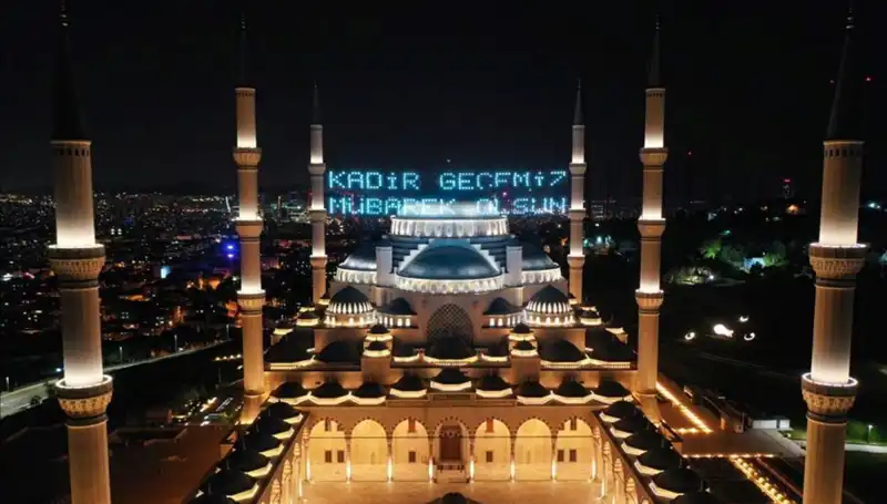 Kadir Gecesi 2025: Müslümanların En Özel Gecesi Ne Zaman?