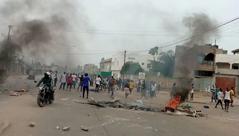 Togo'da Protestolar Sırasında Nehirlerde 7 Ceset Bulundu: Olayın Ardındaki Gizem